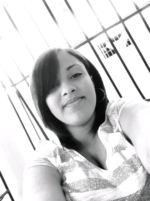 Mi pin:27D76948. Whatsapp 829 846 9853. FACEBOOK: Sofia Cruz