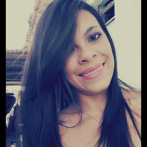 Sou uma pessoa que odeio qualquer tipo de comparação pois prefiro ser única e insubistítuivel!
Siga-me No Facebook -https://t.co/kxZT5MDj1f