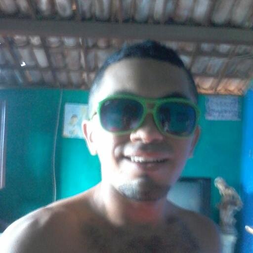 ㅤㅤㅤ Sαí invejoso dá umα αrrudα αí prα mim ♪
       Loonge de todα Negαtividαde !
    Livrαi-me de todo mαL &' oLho gordo , Amém !