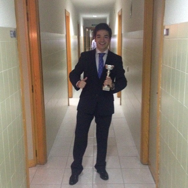 Sentimiento verdiblanco. Intento de futbolista en mis ratos libres. Graduado en Biotecnología.