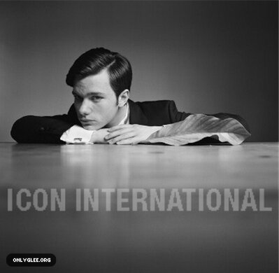 I think Ðarren Çriss and Chris Colfer are...  awesome