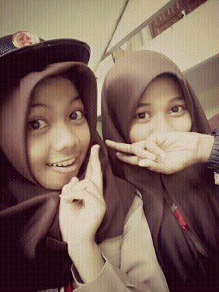 Kepo♥|BERBIE♥| always strong :')