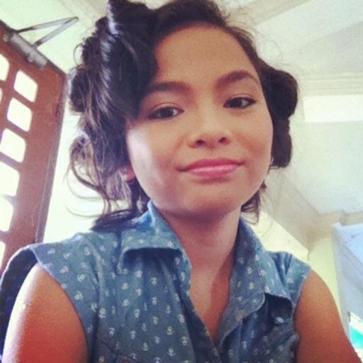 Self-proclaimed lost princess of London & die-hard fan. 



Directioner & definitely not a carrot.