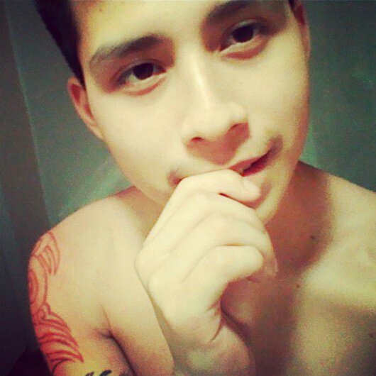 Hello my name is Danny ^.^ I love playing cod PSN Feeder/Ts,Im a boxer & I Breakdance c:Wanna get too know me better add me @skype:razahog GT:LRazah/VuZe_Razah