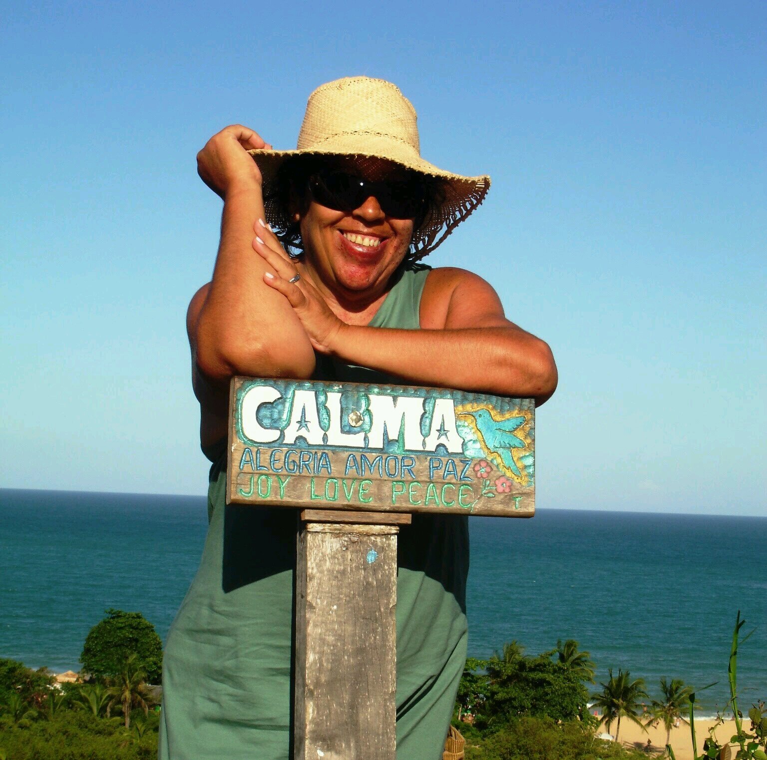 Aprendi com a primavera a deixar-me cortar e a voltar sempre inteira.(Cecília Meireles)
