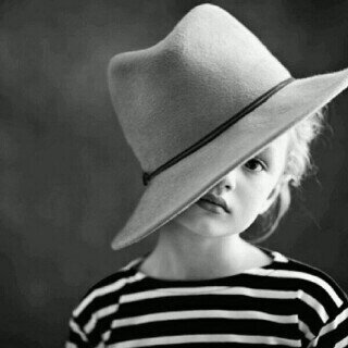 ‏بـِ الدّعاء تزهرُ الأماني البَائسَه أمــلاً ♡ 


  #تابعني_أتابعك {تلغي المتابعه لك المثل}
 الشبكه عندي ضعيفه اسفه اّذا تاخرت بالتبادل او الــفولو :(