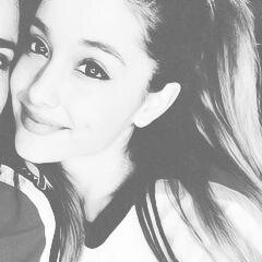 This is a free follow bc I love you :) Follow my main @duckfaciana