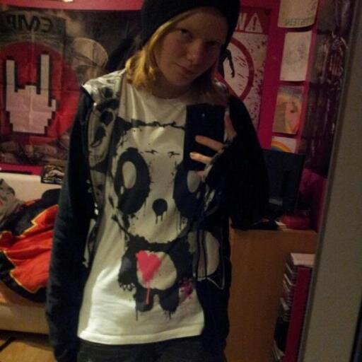 BeaKeksmonster's profile picture. Raarw..?