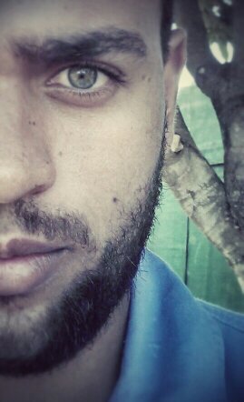 é ∂fιι¢ιl dιzєr dє мιм, вєм quє мє cσηнє¢є sαbє ¢σмσ ѕσυ є pαrα queм мє cσηнє¢є é ѕó ѕєr мєυ αмιgσ є ѕαвєrα