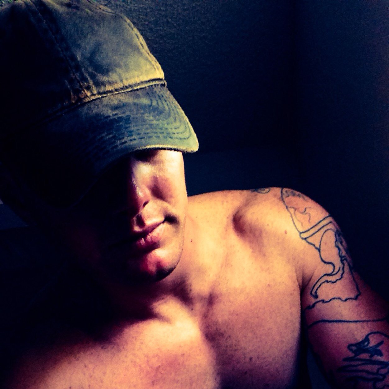 SwoleStreetJrnl's profile picture. 27/dad of 2/ 352, FL avi is me
Goal is to transfom my life in every aspect 
http://t.co/yN9LcnVOAb