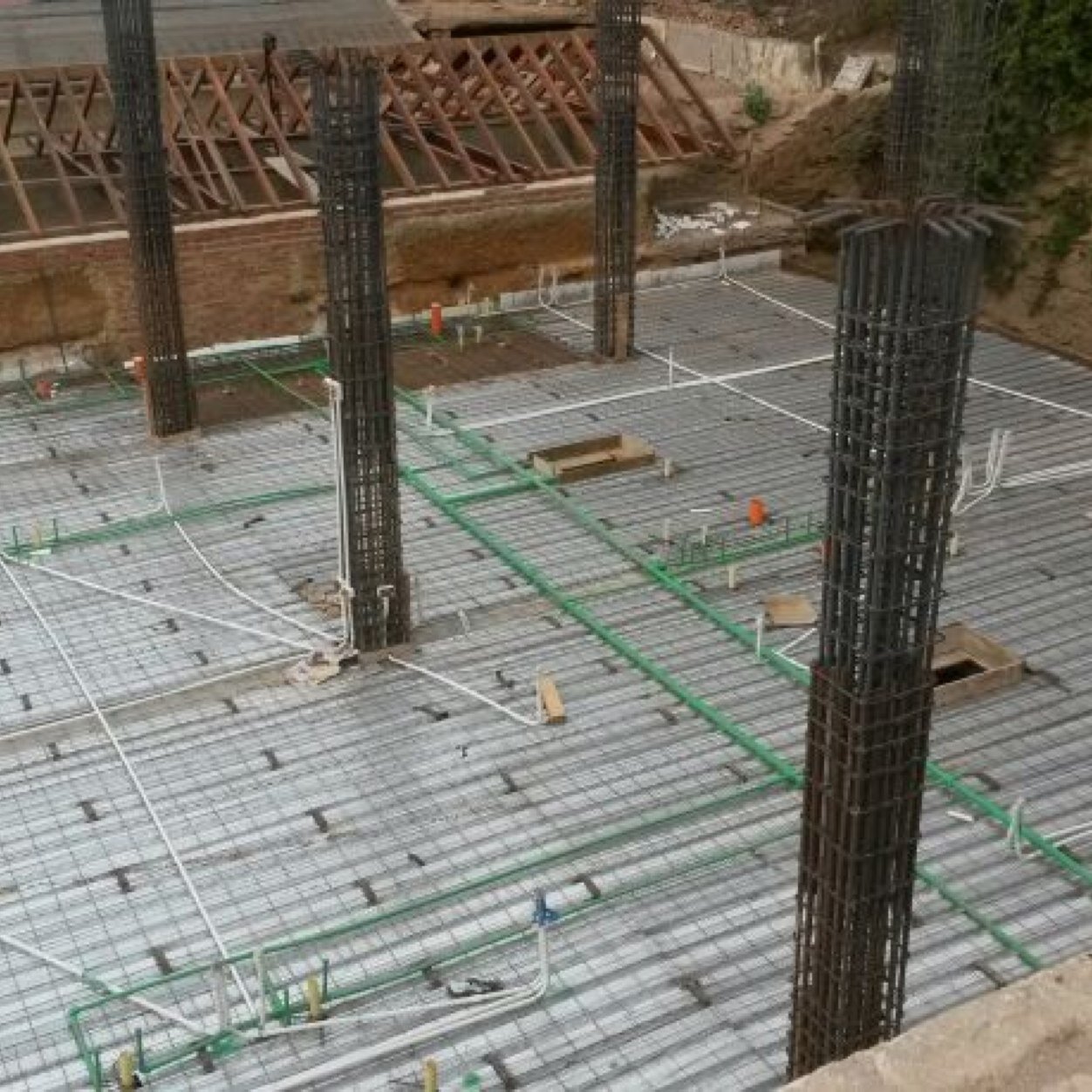 Obras Civiles-Estructuras-Acabados-Remodelaciones - Ampliaciones-Proyectos Estructurales-Estructuras de Acero-Concreto y Mixtas-Taller Metalúrgico-Fab-Montajes