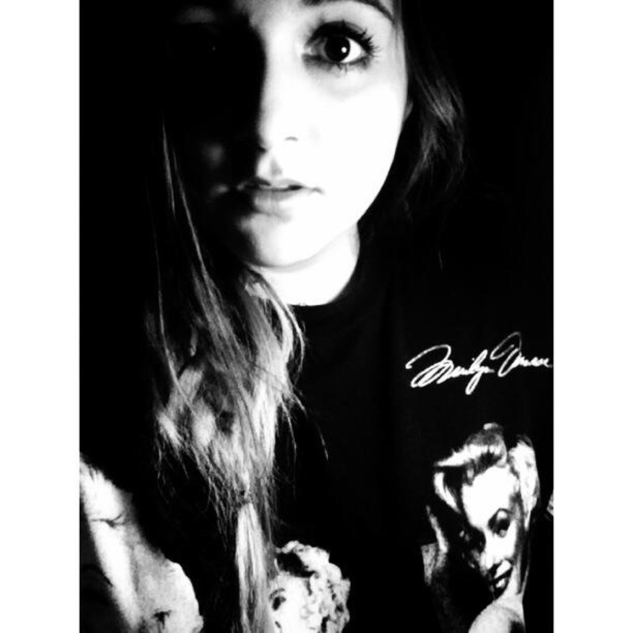 ingrdhart's profile picture. Everything that kills me makes me feel alive.