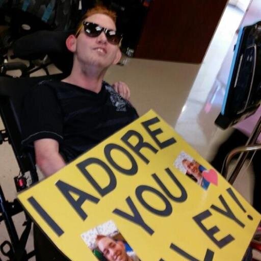 Help Brandon, a guy who was recently hospitalized, get a dream tweet from his crush Miley Cyrus. Use #mileysayhitobrandon