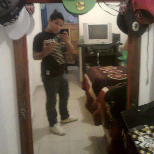 adicto de acábatelo  amante de la pizza............ soy bellako