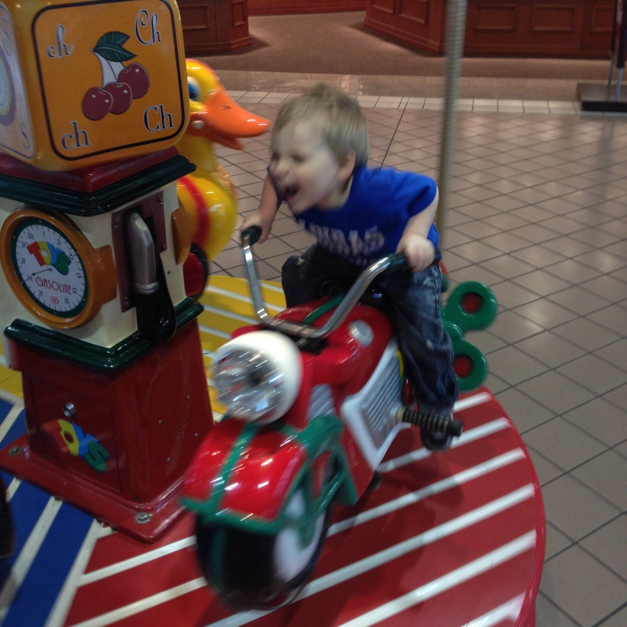 ManWrapper's profile picture. Work from home with my wife. Loving the financial freedom and being our own boss. We have a wonderful son.