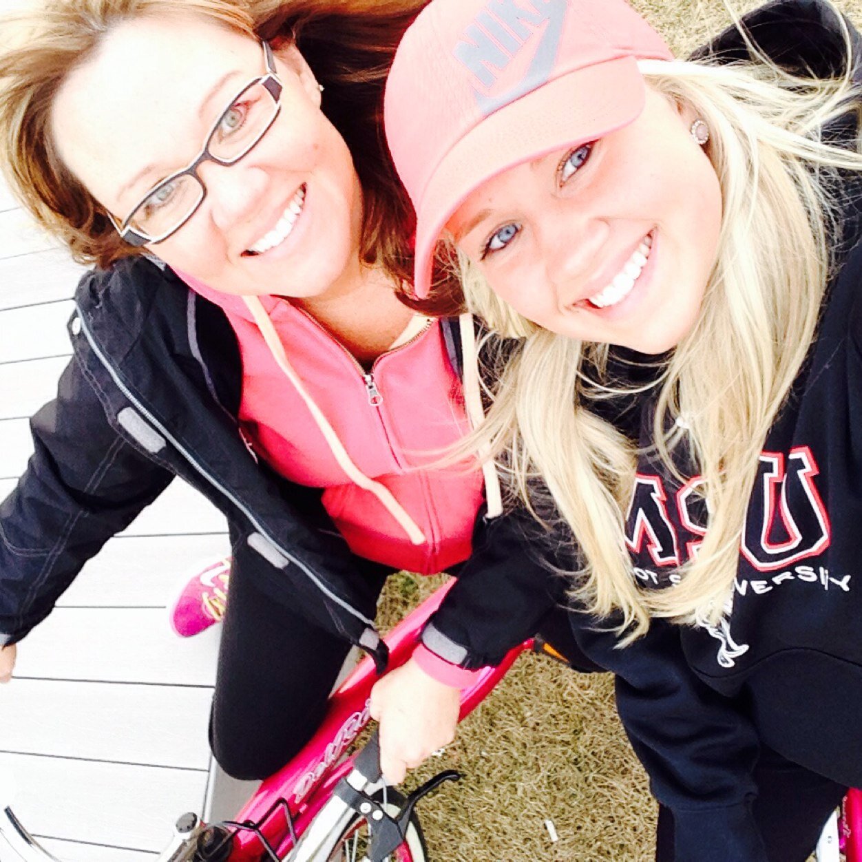 CourtneyPaigeA's profile picture. 