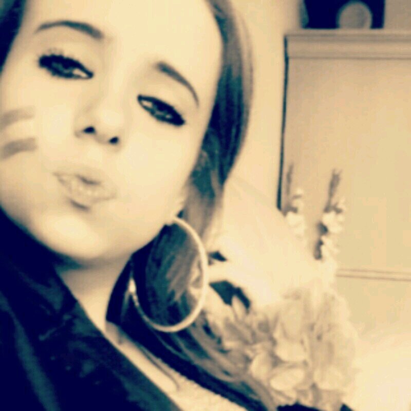 #15#duhamel#d3g Schatje , je bent mn lieve zusje , ik sta altijd voor je klaar loveyoouu xx