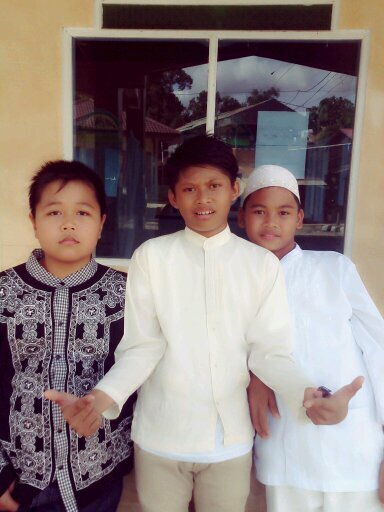 comunity pemburu belalang