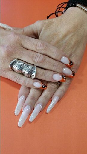 malusshps's profile picture. Las uñas más profesionales y mejor elaboradas de Barcelona. Contacto: lolesmarti@gmail.com