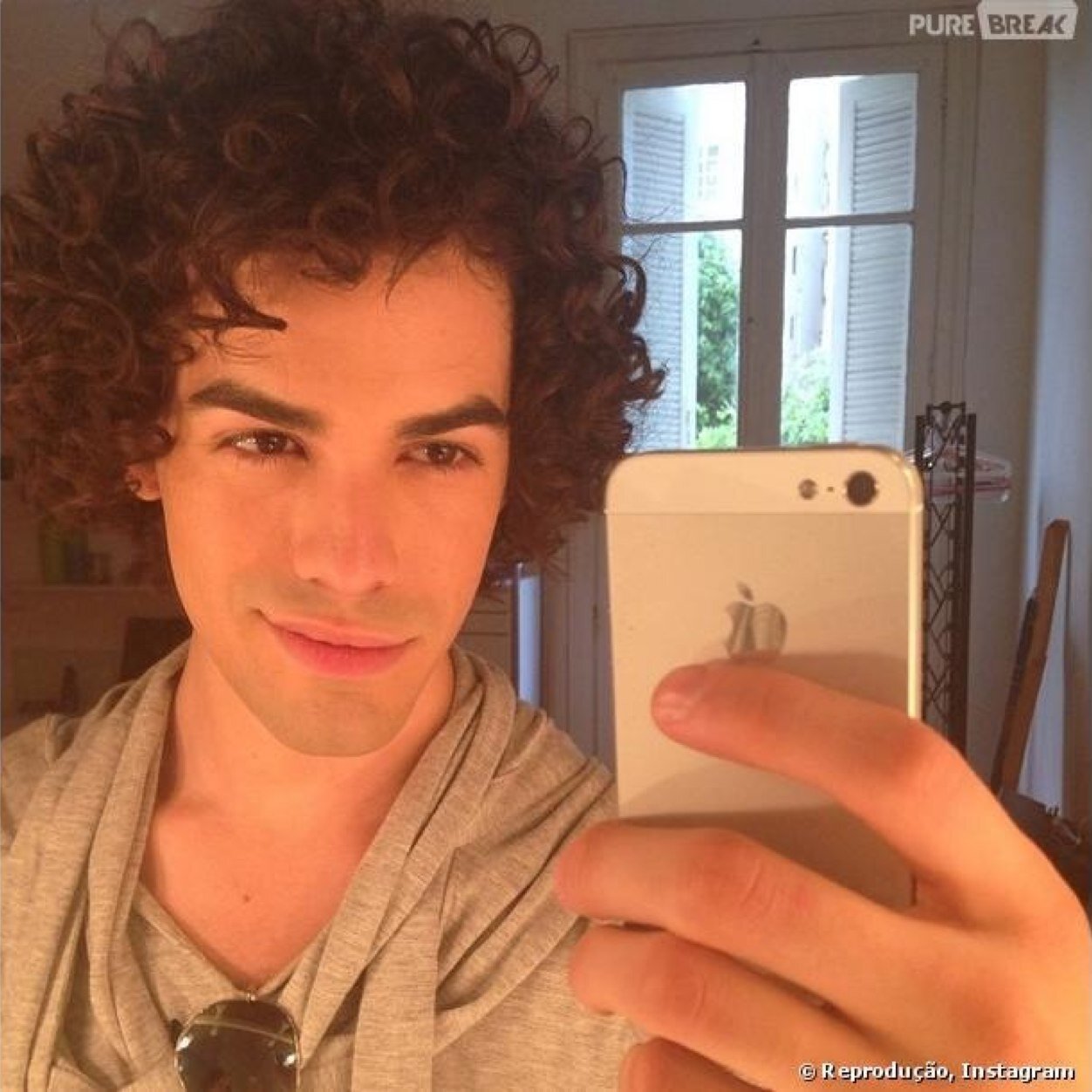 Eu sou o iphone do Sam, prazer Criado dia 08/04/2014