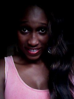I'm Etang a cool calm and good looking guy I'm 16 years old nd luv everytin dat makes me happy. Shout out 2 ma bestie fhuntie nd d members of my jamz crew....