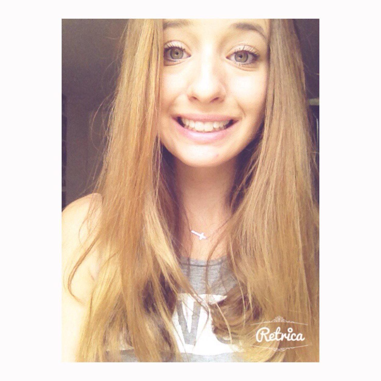 Julierphz's profile picture. Bande de salopes.