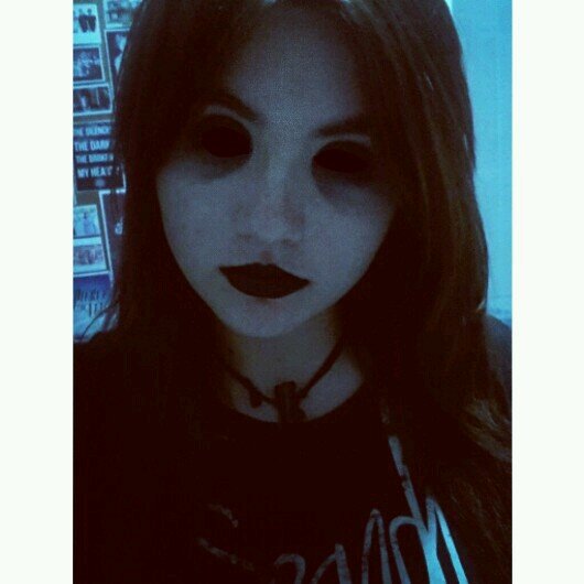 Belieber_Peace's profile picture. I'm just another lazy teenager trying to survive society. Books and bands are my escape.  NIRVANA · PTV · BMTH · OM&M · MMF · BVB · TAA · BTF · MCR