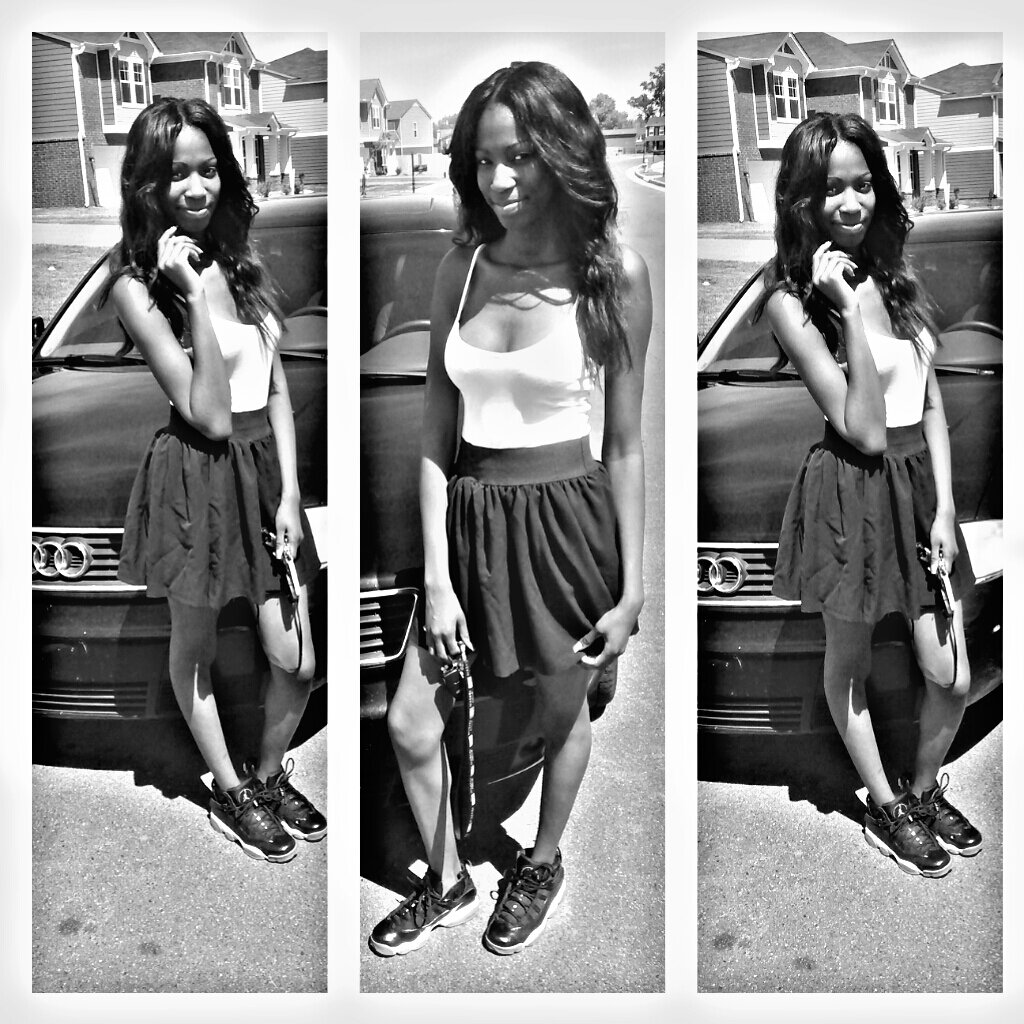 If yeen makin money ho you loosin .Baby I can make you Glo |New Twitter| II.XXVI.MMXII. Proud Mom