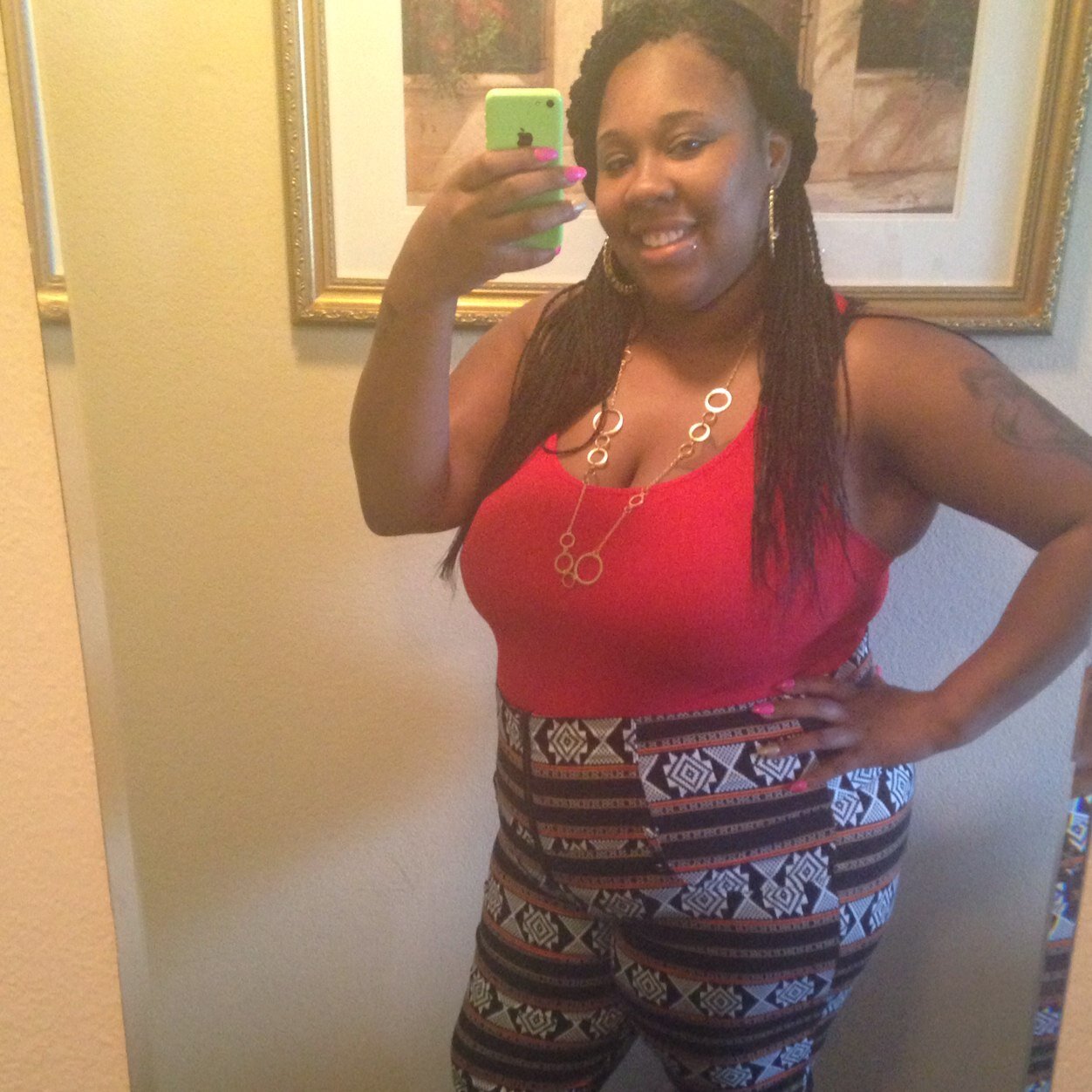 follow meh on instagram :@ mzxhereiiam &' add meh in facebook Ayala Williams !