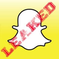 SnapchatLeakked's profile picture. Have a snapchat you want tweeted ? Request a DM!