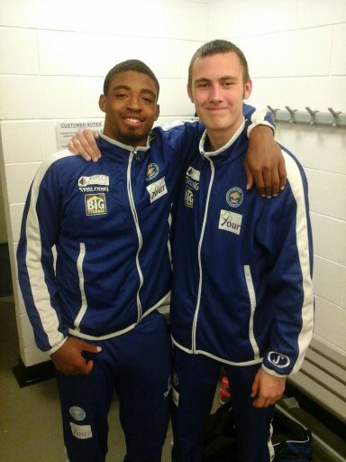 @CheshireNix
Chasing My Dreams #BasketballNeverStops
Follow me & I Follow back