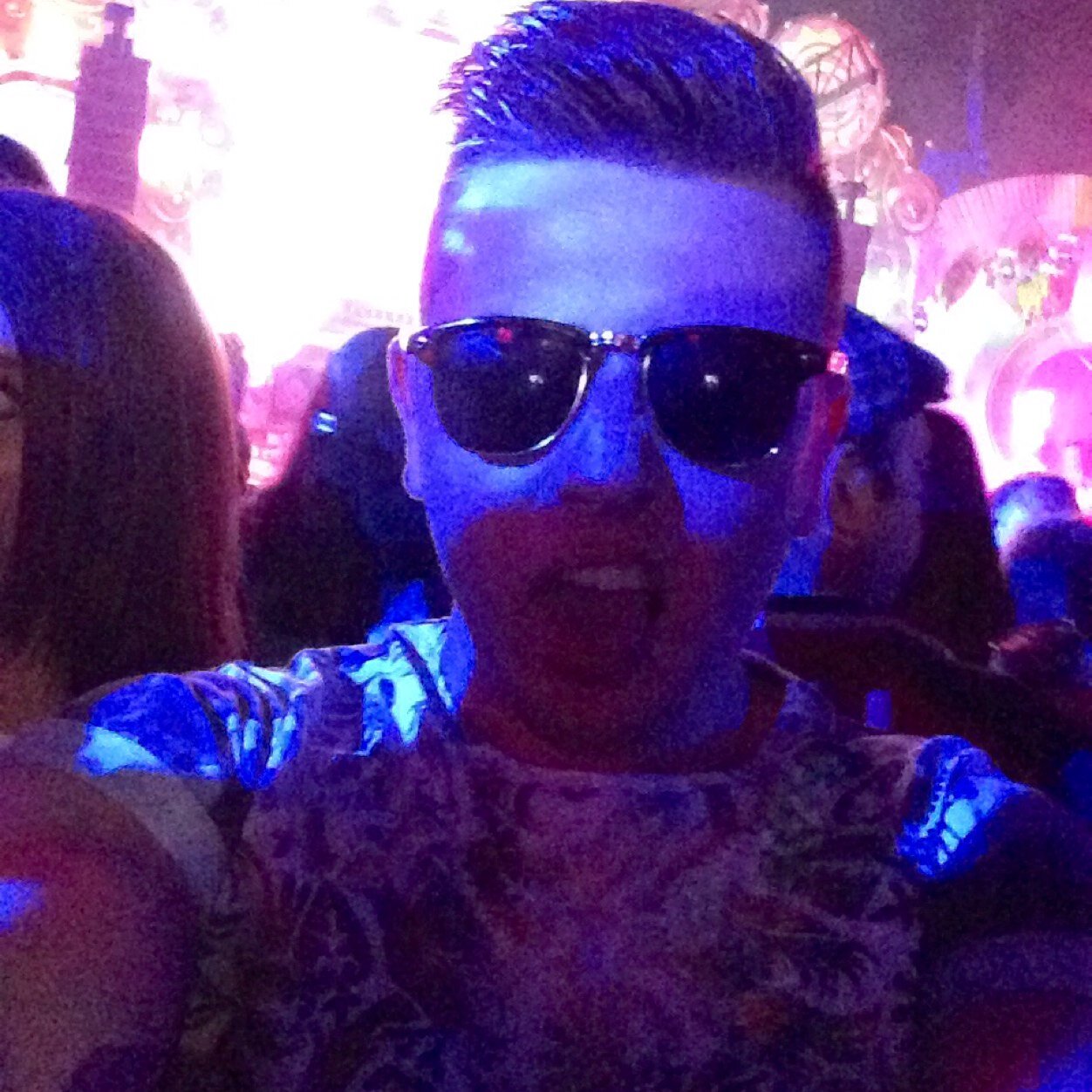 Stannx's profile picture. Speak with my heart, think with my mind, live with passion and love with my all ♥