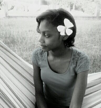 » island chick:Grenadian« anime freak!! loves life and all its excitement!! »follow me on ig @ celinelewis.i follow bk!!