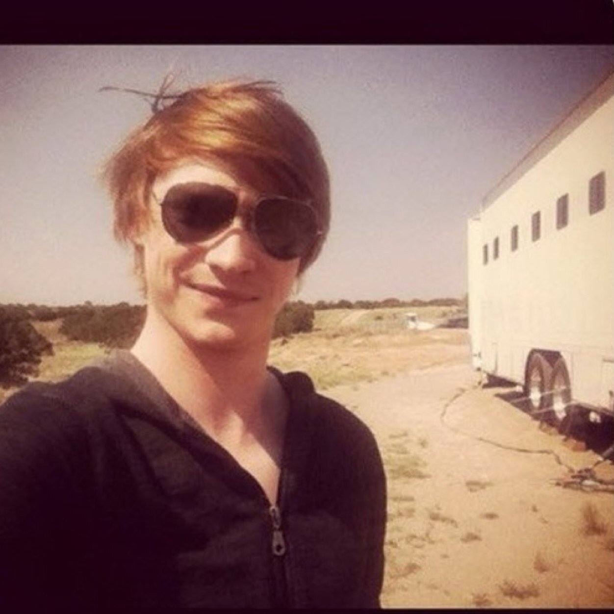 I'm Calum. You might know me from that little show named Austin and Ally! Pixie is my little best friend #Single