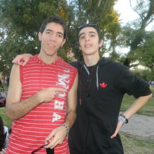 RayKa Es Un Mc Nuevo Que Recien Esta Empesando
Pero Tiene Un Gran Talento, Aunque Es Solamente Conosido Por 
Sus Amigos & Seguidores