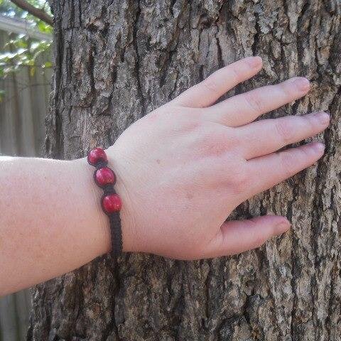 Hi! So, artonastring .etsy.com is my quaint little Etsy shop. Oh, and I love art, movies, music, ice cream & bunches of reality TV shows. And, how are you?