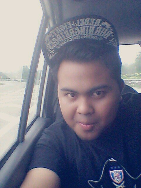 Luaskan Kuasamu Johor...Saya seorang yang hebat sekali..Boys of strains sampai mati.
