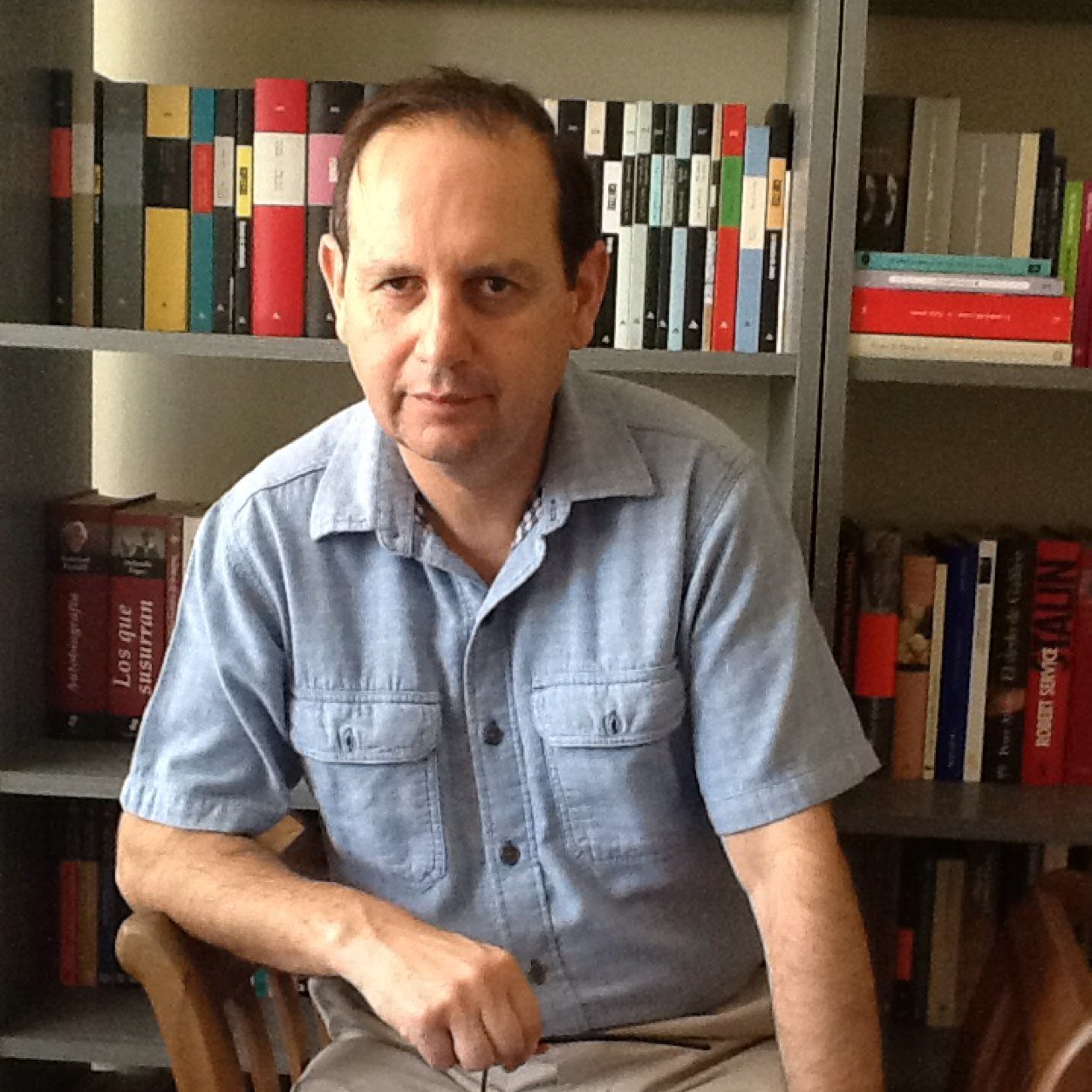 I was born on 12/12/1962 in Santiago de Chile. My life and interests are all related with books. Read everything but not anything.