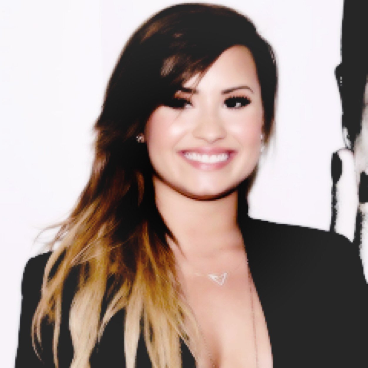 she's my sunshine. 16 year old Lovatic || My idol is a homeschooled dork & walrus wannabe || Shes our warrior || ❤️ Demi ❤️ I'm Lucy :)