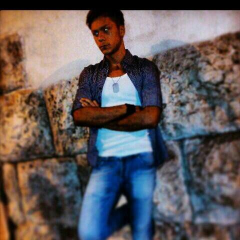 RobertoMarvull1's profile picture. 