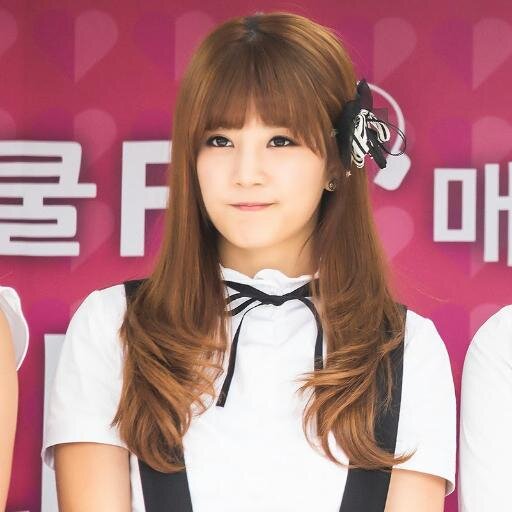 »Leader of Apink«♥ || Dormitorio B || Cuarto 2