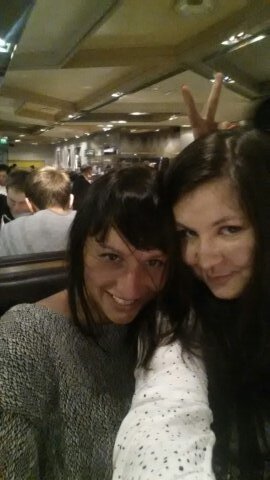 ElydyDi's profile picture. Freelancer Make-up artist /Loyal friend ;)