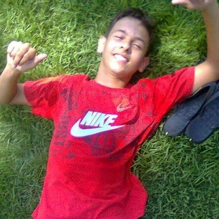 Gosto de Futebol, Praia, ir a Shopping's, Solteiro, Gosto Musical: Rock, Reggae, Forro, Pagode Entre Outros. Quer Me Conhecer ? Então Segui ai !