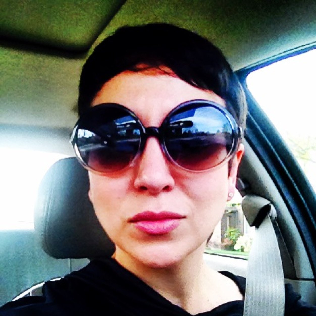 Nerdfap writer, foodie, wino, and travel junkie. Portlander that embraces its diverse alternative roots. Life is short.. live it to the fullest.