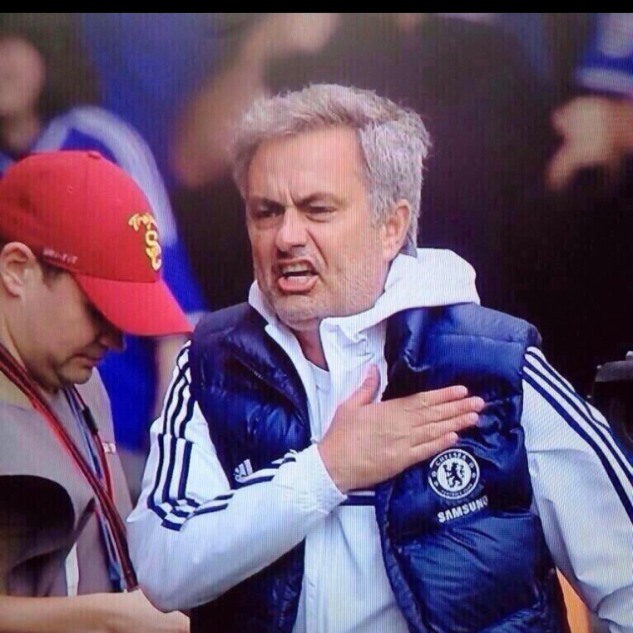 Chelsea fan, opinionated. #Carefree follow all Chelsea fans back.