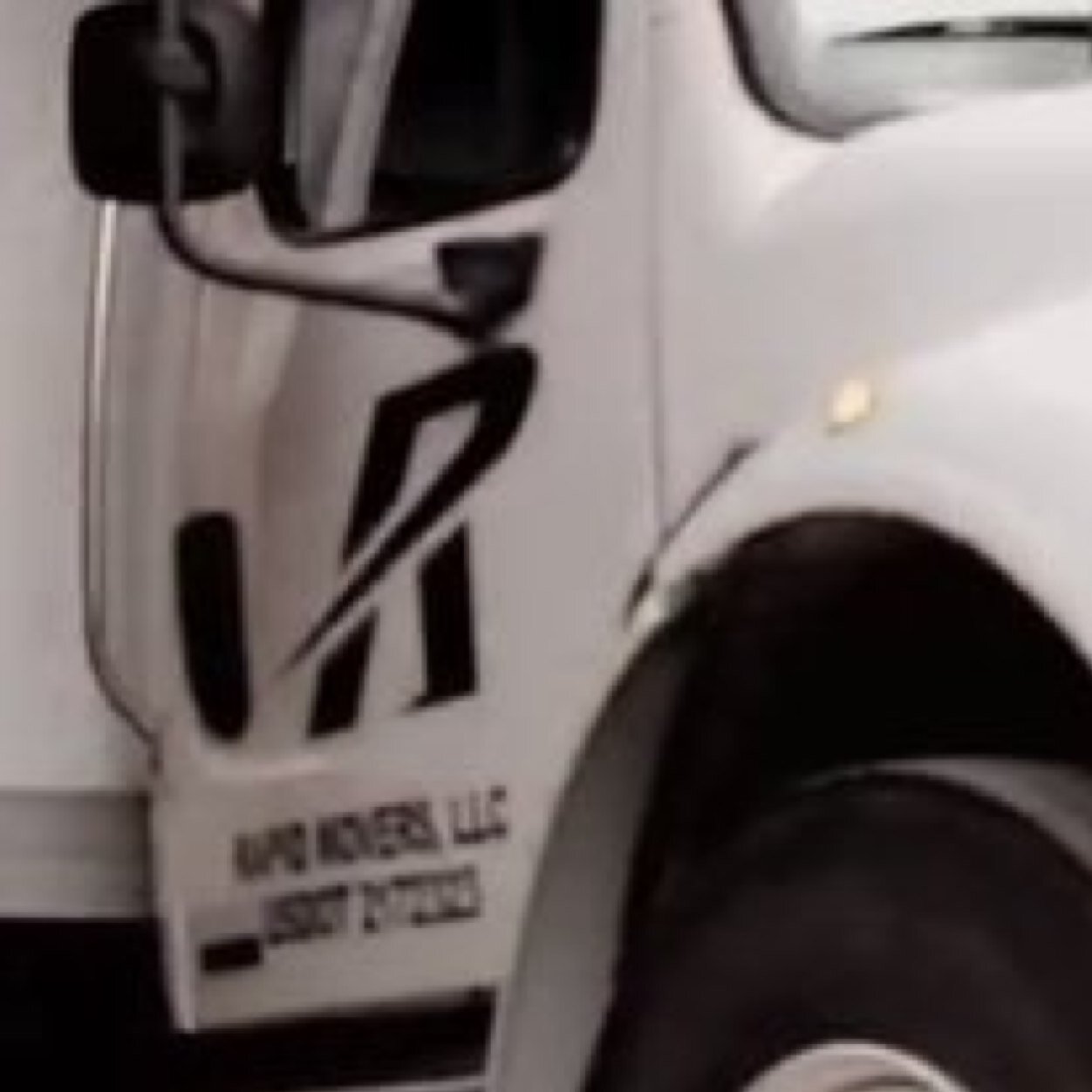 RapidMoversLLC's profile picture. -local & long distance moves
-special item moves: grand/ upright pianos, grandfather clocks
-packing services/ supplies
-storage/ warehousing
-Free Quotes