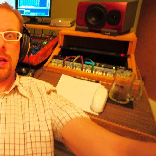 Independent producer, Phoneticsound, Canada. Couple hundred knobs to tweak. Biz/marketing strategist.