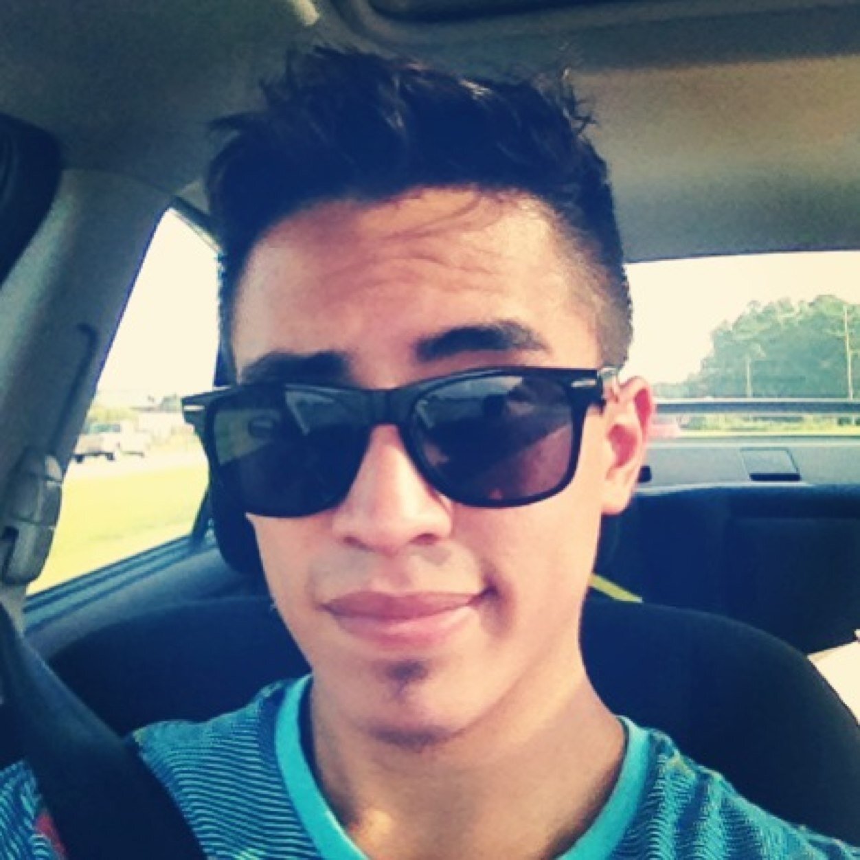 hen_cia's profile picture. 30. ECUpirate alumni. IG & SC: hen_cia