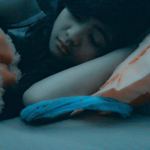 Kepoin aku donggg :))