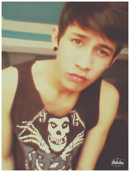 rock,naruto,shingeki no kyojin,funeral party :33,mas rock ,skate poser,zelda,zombie,adventure time ,pulpos espaciales